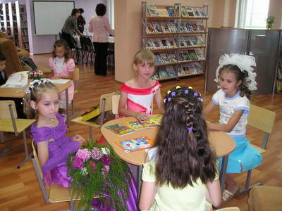 На открытии 500-ой сельской модельной библиотеки в д. Еметкино Козловского района 